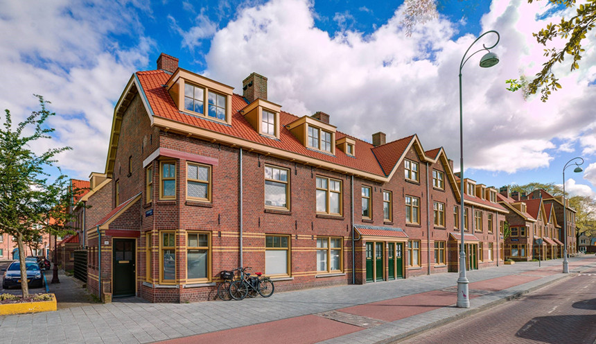 Renovatie, dakkapel Amsterdam, van der pekbuurt. Buitenaanzicht